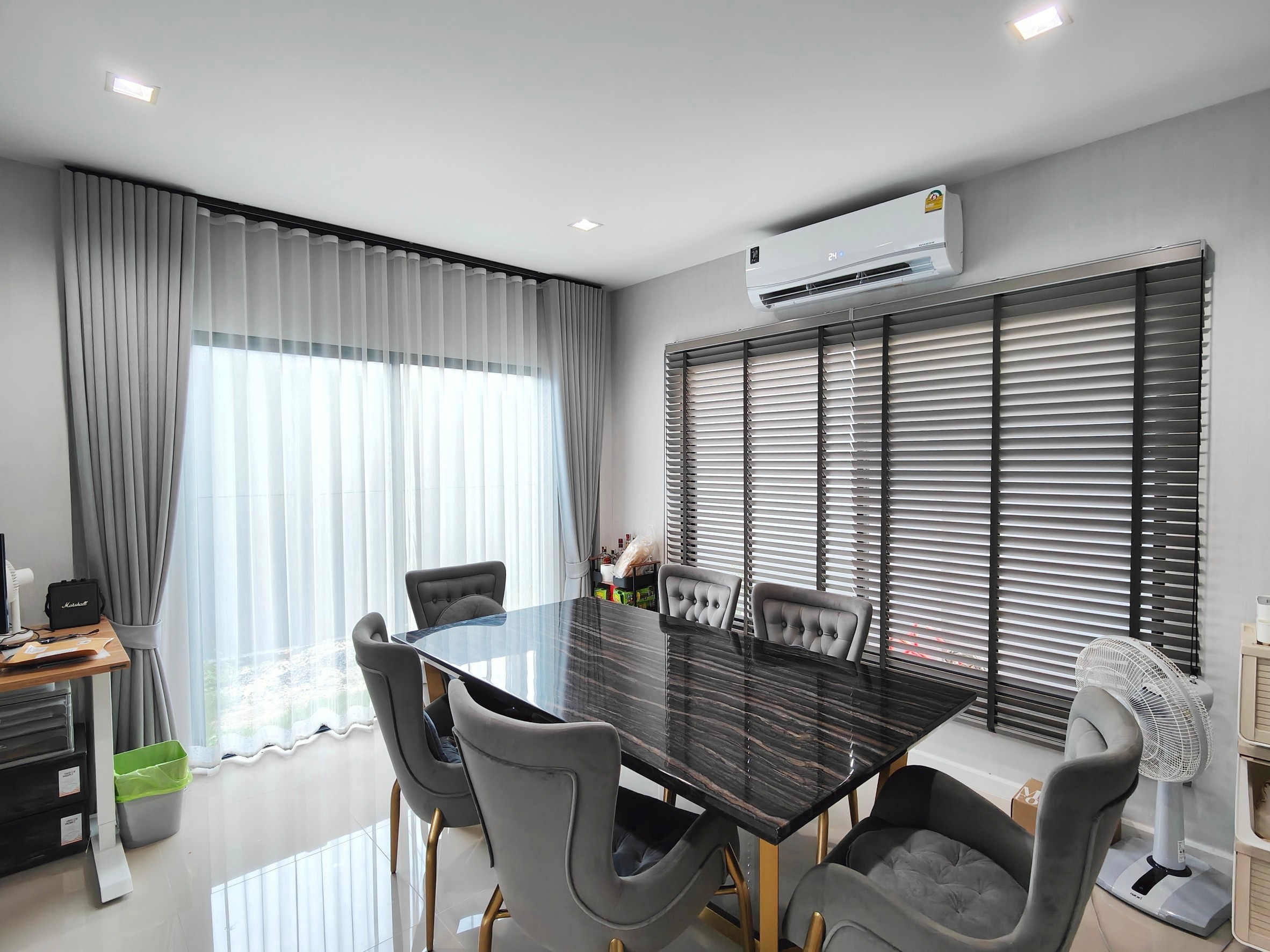 ม่านปรับแสง